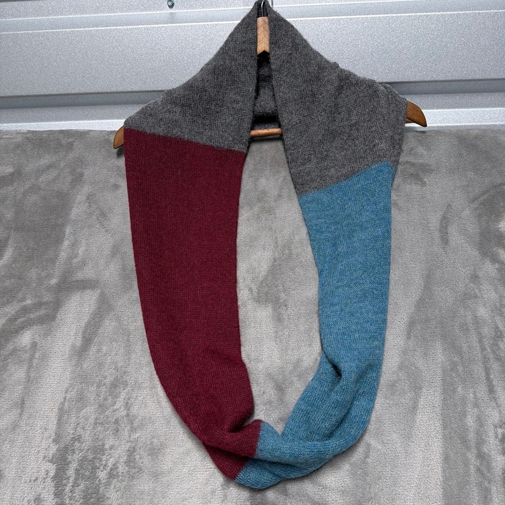 Andes Gifts 100%‎ Alpaca Infinity Scarf Women One Size Colorblock Blue Red Gray